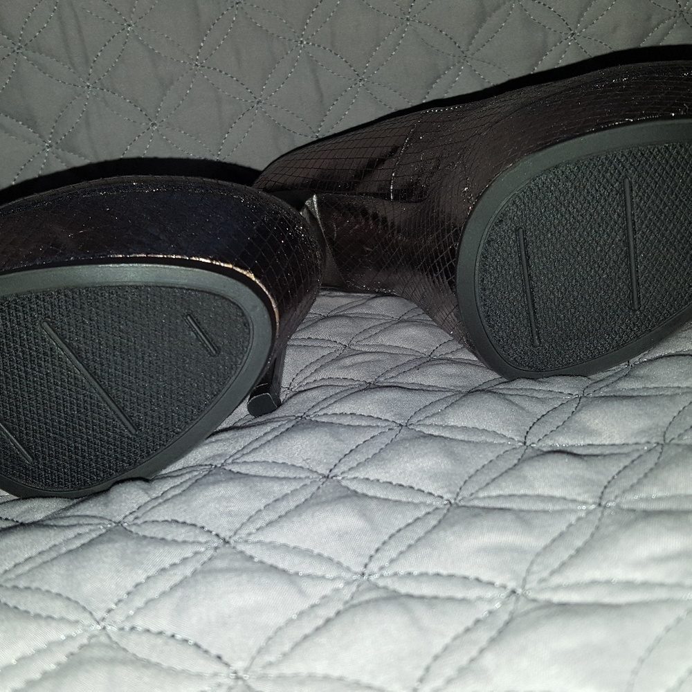 Platform heels - Picture 3 of 4